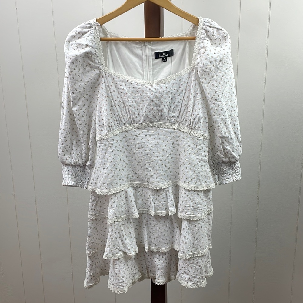 Lulus NWT White Floral 3/4 Long Sleeve Tiered Dress